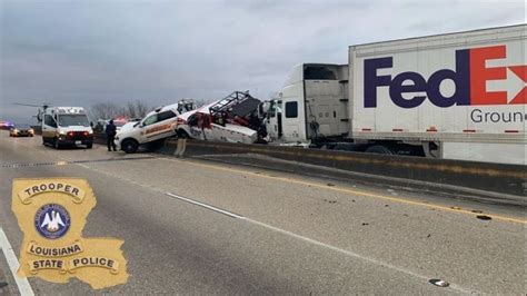 FedEx truck ran through crash site on I-10 causing four-car pileup ...