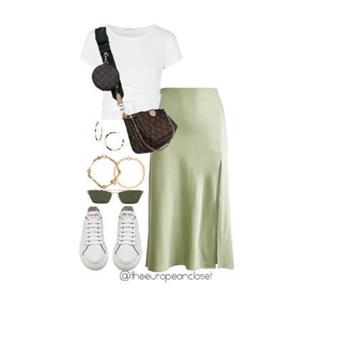 7 Amazing Sage Green Outfit Ideas | The European Closet