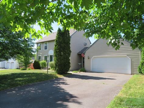 Manchester, CT Real Estate - Manchester Homes for Sale | realtor.com®