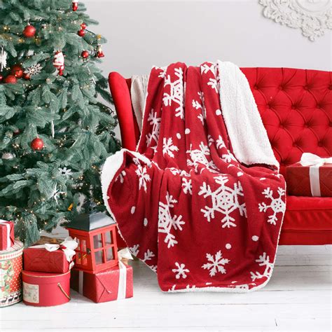 Bedsure Christmas Throw Blanket Sherpa Fleece Snowflake Holiday Blanket Red and White Fuzzy Warm ...