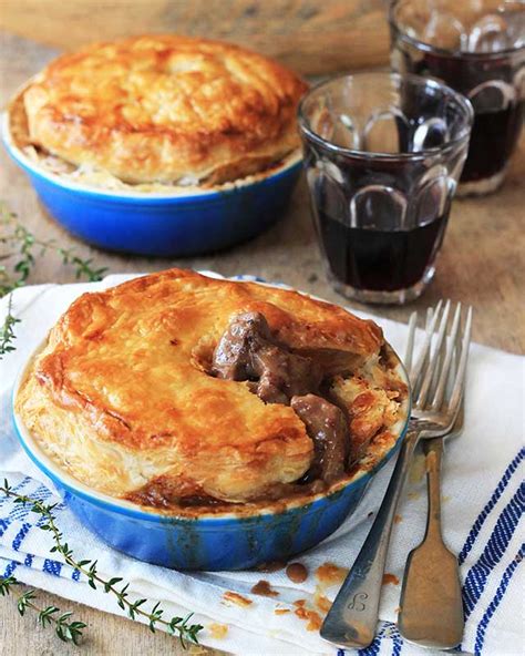 Steak and kidney pie the easy way – Melkkos & Merlot