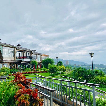 Twin Lakes (Tagaytay) - 2018 All You Need to Know Before You Go (with Photos) - TripAdvisor