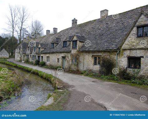 Row of Cottages in the Cotswolds Editorial Photo - Image of vintage ...