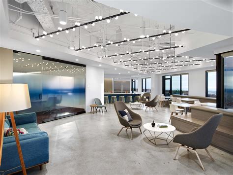 A Look Inside Meredith Corporation’s Modern New Los Angeles Office ...