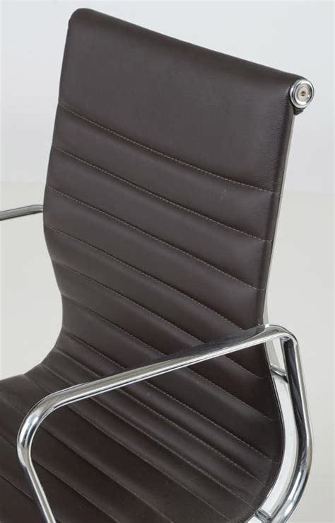 Eames "Aluminum Group" Style Office Chair | EBTH