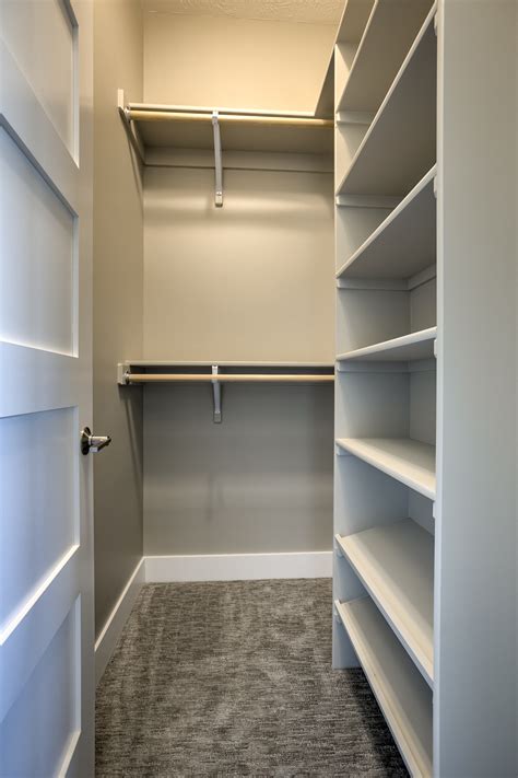 Closet Design Ideas For Small Walk In | Dandk Organizer