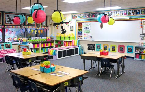 Colorize Your Classroom with an Astrobrights DIY Paper Chain ...