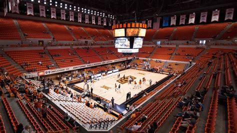 Oklahoma State basketball player collapses, dies after team workout | Fox News