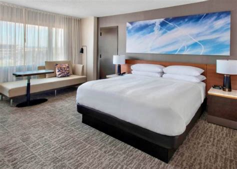 11 BEST HOTELS near NEWARK AIRPORT