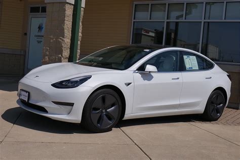 Tesla takes Standard Range Model 3 off website, changes pricing again | Current Automotive