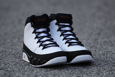 Air Jordan 9 OG Chicago Available 302370-112 | SneakerNews.com