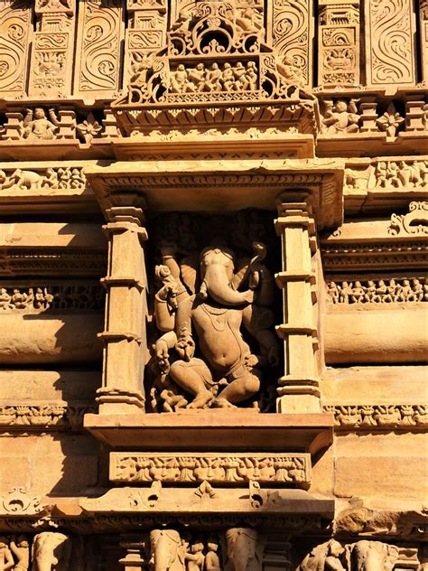 Khajuraho Sculptures | Decoding Historic Indian Artifacts