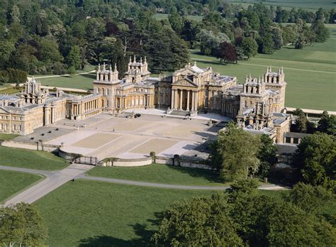 Take a Blenheim Palace Tour in Photos