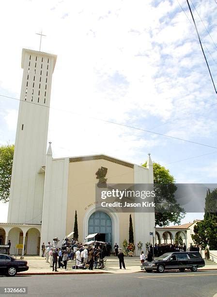 68 Carroll O Connor Funeral Stock Photos, High-Res Pictures, and Images - Getty Images