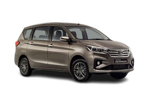 Toyota Rumion Expected Price in India, Rumion Launch Date, Exclusive Images & Videos