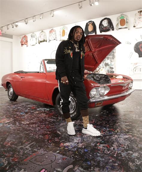 Jacquees and Dej Loaf team up for 'At The Club' video