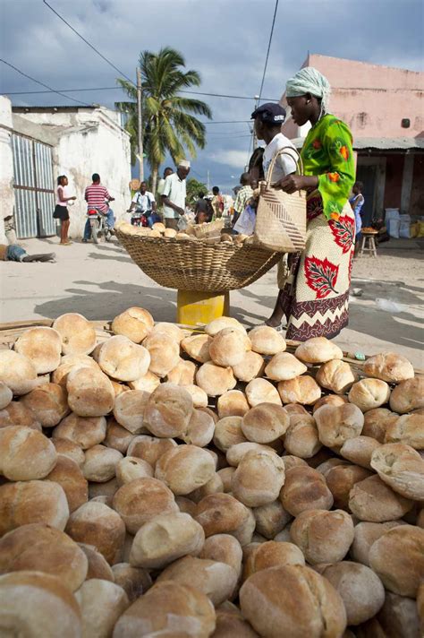 The Top Foods to Try in Mozambique