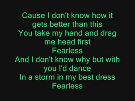 Taylor Swift: Taylor Swift Fearless Lyrics Video