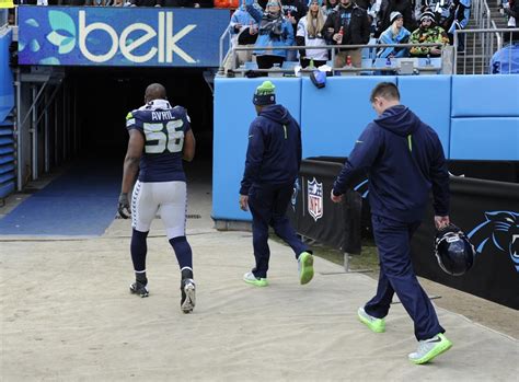 Seahawks DE Cliff Avril (neck) won’t return vs. Panthers - Sports Illustrated