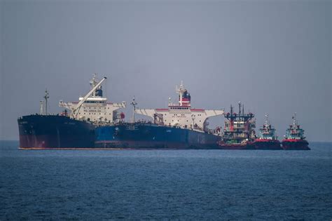 Iran tanker retrieves oil seized by US, set to leave Greece – Middle ...