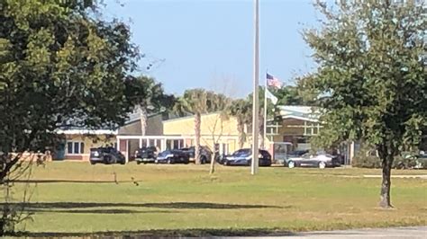 Lockdown lifted at St. Cloud school after report of threat | FOX 35 Orlando