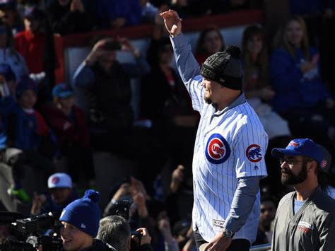 Wrigley Field - World Series 2016: Chicago Cubs' victory parade - Pictures - CBS News