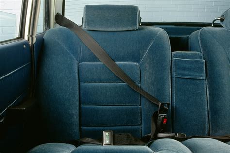 Rear seat belts: When did wearing them become mandatory? | Torque