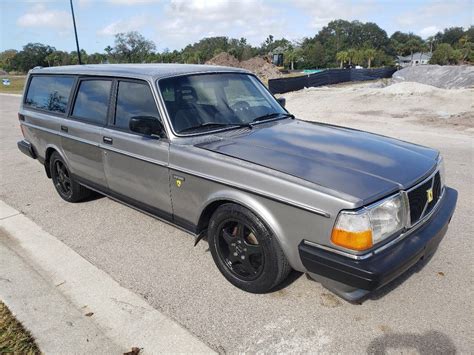 Goldilocks Turbo: 1990 Volvo 240 Wagon - DailyTurismo