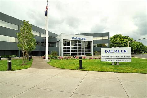 Daimler Truck North America Office Photos | Glassdoor