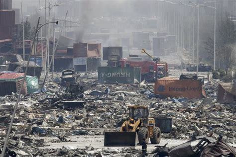 Scenes From the Deadly Explosions in Tianjin - The New York Times