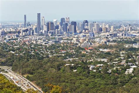 Visit Mt Gravatt Lookout & Cafe - The Glen Hotel