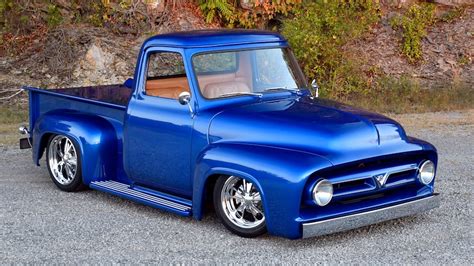 Custom 1953 Ford F-100 Truck With a Coyote Bite