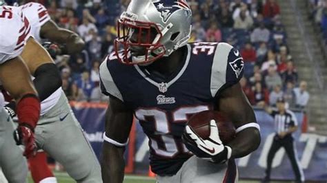 Patriots claim four players; Release two; Sign five players to the ...