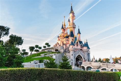 Top 10 most Unique Attractions to Disneyland Paris - Mini Travellers - Family Travel & Family ...