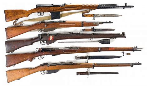 Five Military Rifles -A) WWII Russian Model 1940 SVT Semi Au