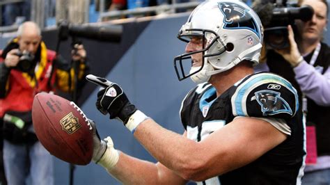 Former Panthers TE completes interview for Chargers’ GM job