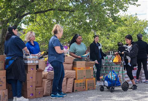 Hunger Surges in US After Food Aid Cuts | Truthout