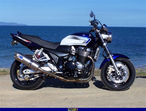 2006 Suzuki GSX 1400 - Moto.ZombDrive.COM