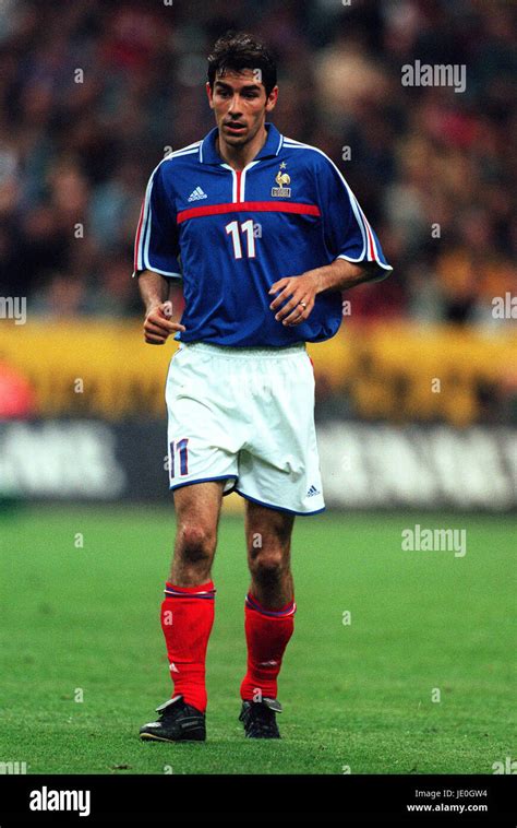 ROBERT PIRES FRANCE & MARSEILLE 26 April 2000 Stock Photo - Alamy