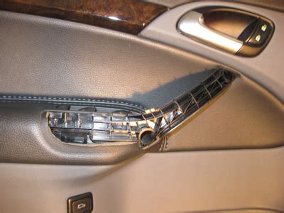 Auto Repair: Fixing a leaky door on the 2007 Saab 93 - Runlevel-6