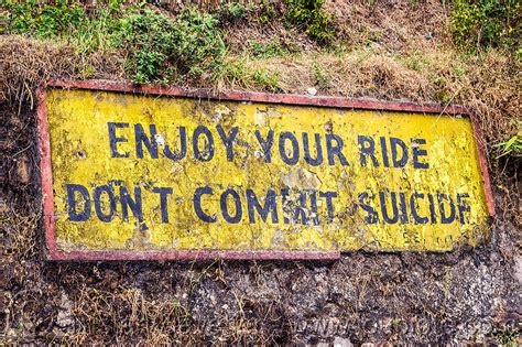 These Hilarious Signs Prove That Indian Roads Are The Best - Tripoto