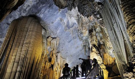 Paradise Cave Tour | Swallow Travel