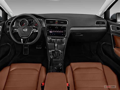 2018 Volkswagen Golf SportWagen: 62 Interior Photos | U.S. News