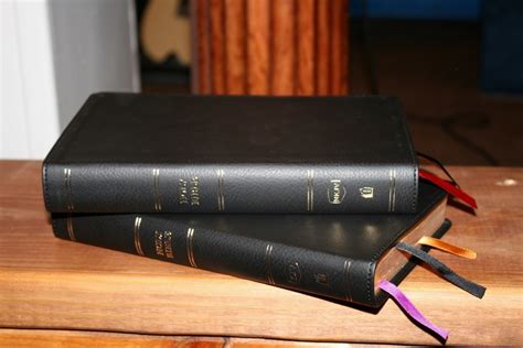 Thomas Nelson's Minister's Bible in KJV and NKJV - Review - Bible Buying Guide