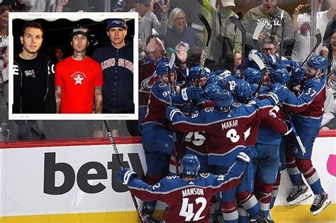 Why Colorado Avalanche Fans Love to Sing This 90s Throwback