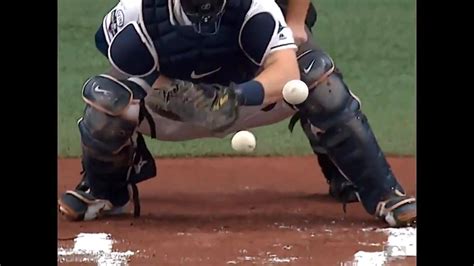 Charlie Morton - Fastball and Curveball overlay. This is FILTHY 😳🔥 via: (PitchingNinja/Twitter ...