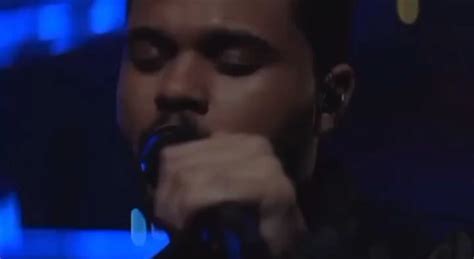 Nothing without you acoustic version deserved to be in the deluxe : r/TheWeeknd