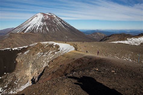 The Tongariro Alpine Crossing, New Zealand's Best Single Day Hike – Earth Trekkers