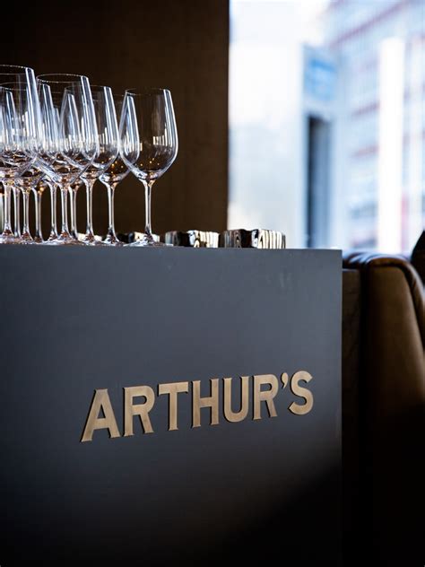 Arthur’s Restaurant | Unique Store Fixtures