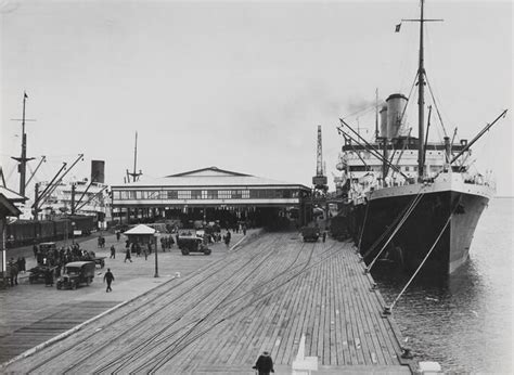 Photograph - Passenger Ship, Station Pier, Port Melbourne, Victoria ...